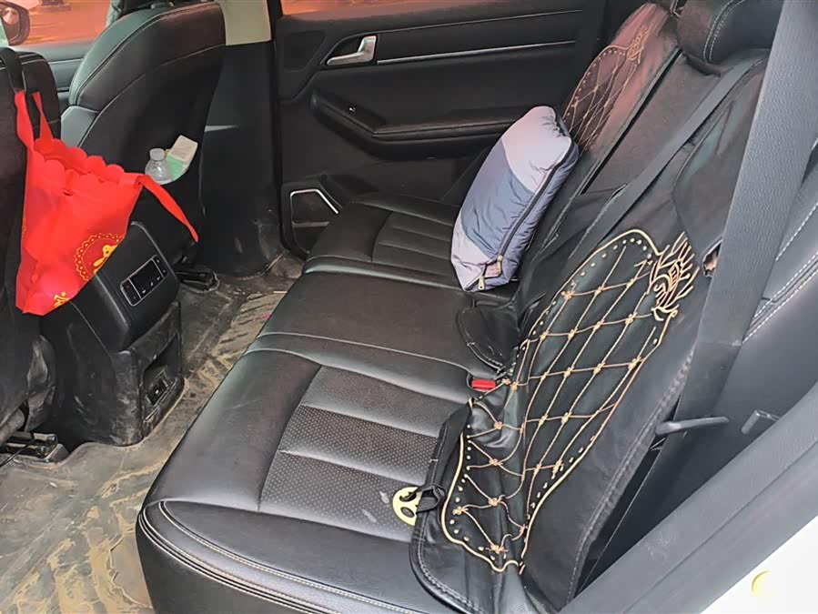 BYD Tang 2018 صورة سيارة #12