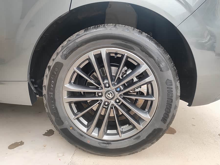 Changan UNI-K 2024 car image #12