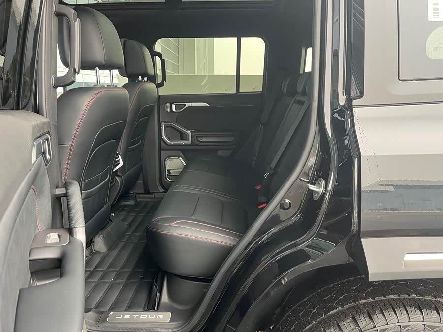 Jetour Traveller 2025 car image #12