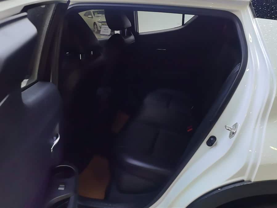 Toyota Izoa 2021 immagine di auto #12