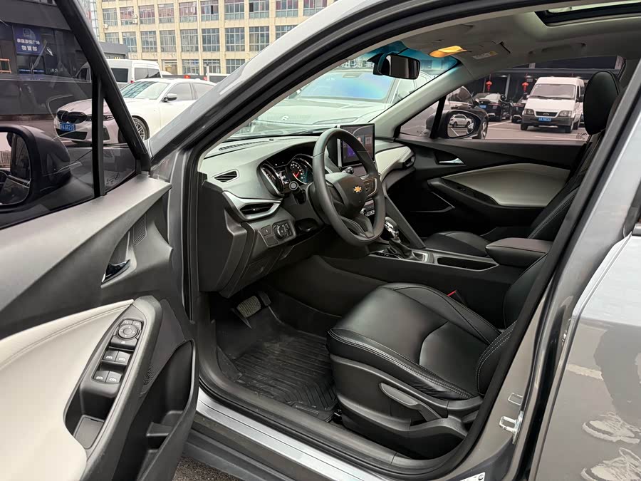 Chevrolet Orlando 2020 car image #12