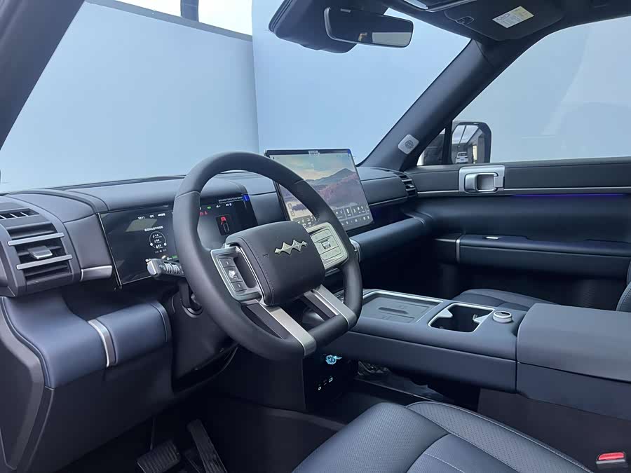 FangChengBao Tiger 7 2025 car image #12