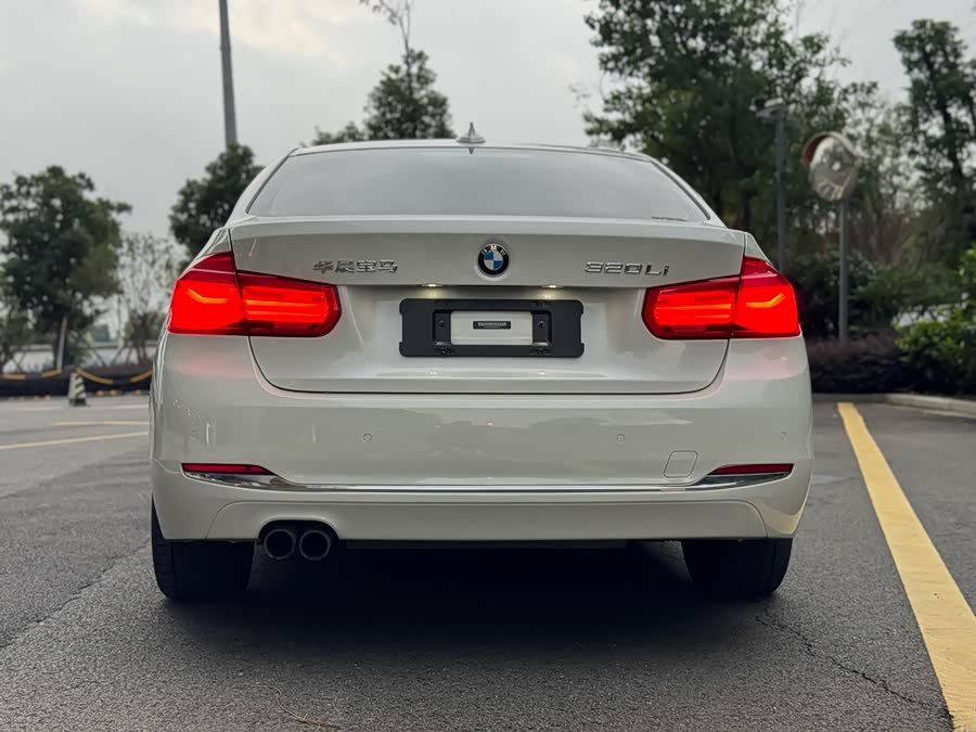 BMW 3 Series 2017 #12 BMW 3 Series 2017 car image #12