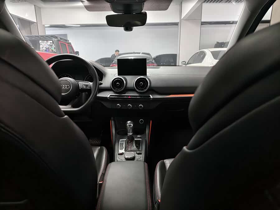 Audi Q2L 2022 imagen de coche #12