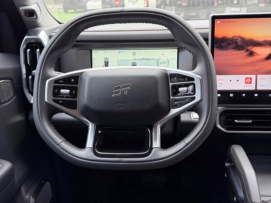 Jetour T2 2024 car image #12