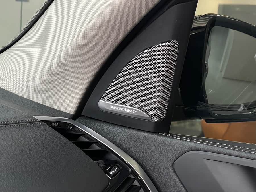 BMW X5 2023 imagem de carro #12