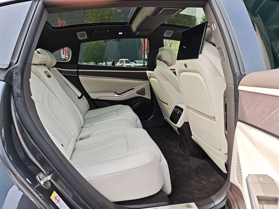 Denza Z9 2024 imagem de carro #12