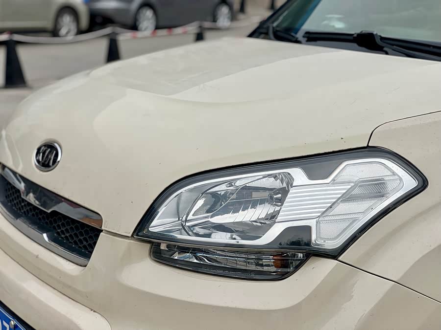 Kia Soul 2011 immagine di auto #12