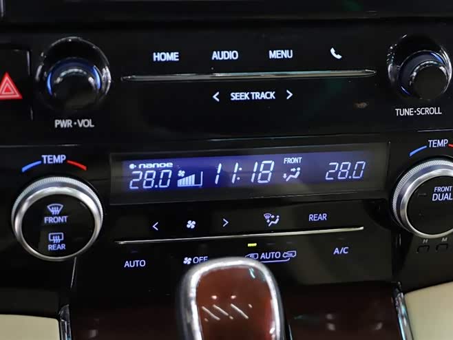 Toyota Alphard 2016 imagen de coche #12