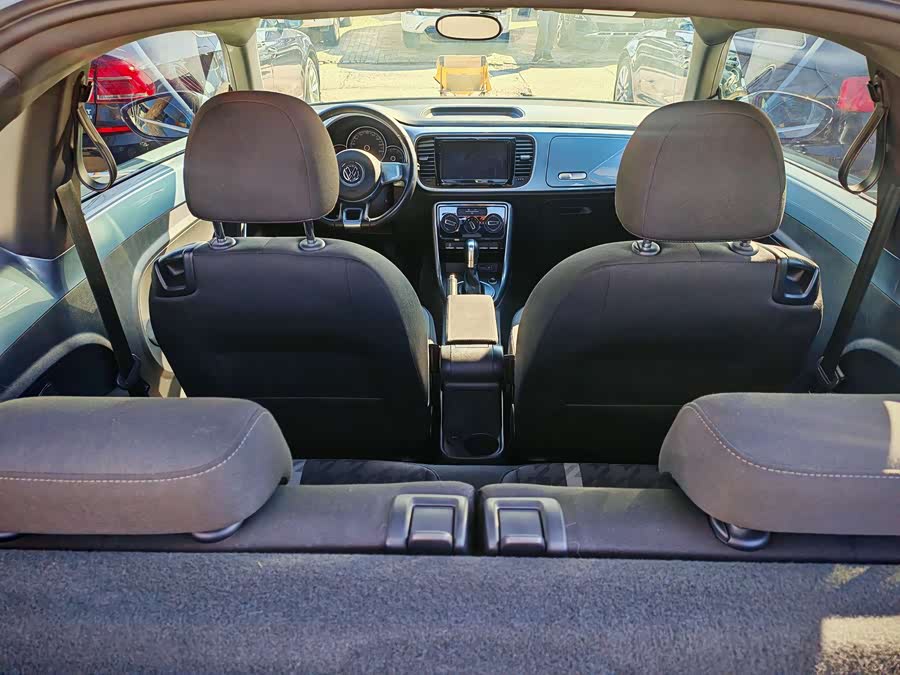 Volkswagen Beetle 2017 изображение автомобиля #12