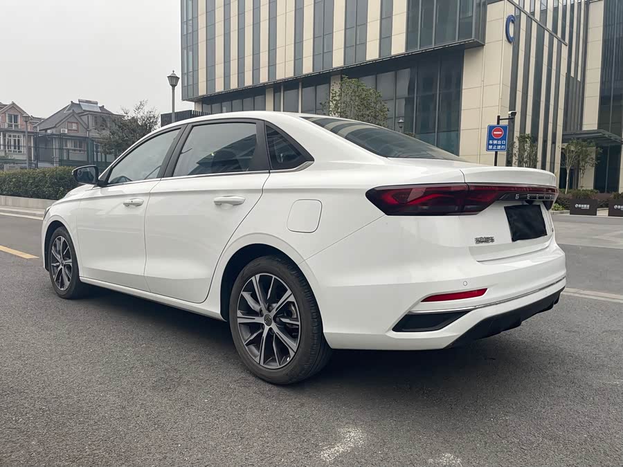 Emgrand 2021 car image #12