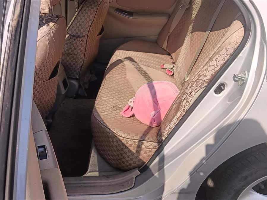 Toyota Corolla (Classic) 2015 car image #12