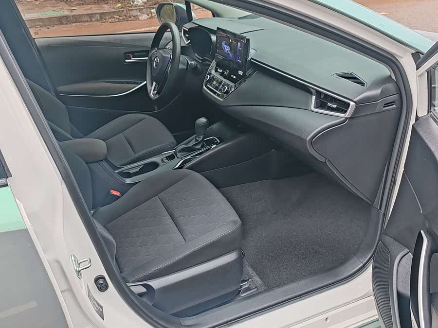 Toyota Corolla 2023 car image #12