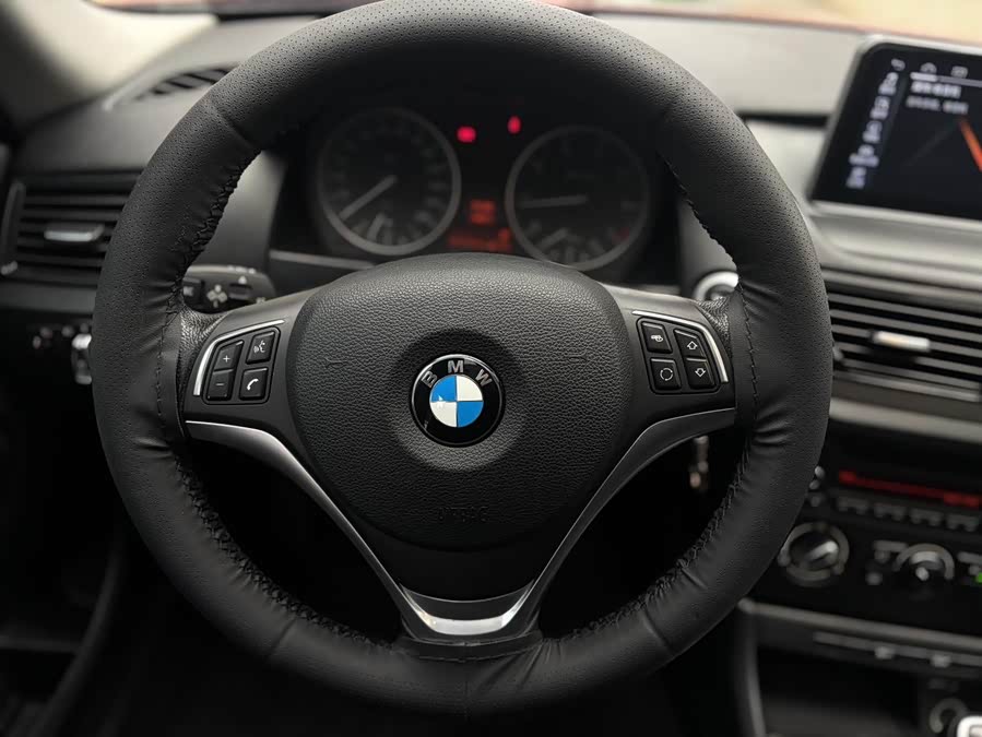 BMW X1 2015 car image #12