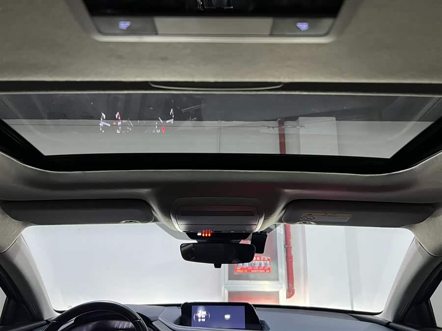 Mazda CX-30 2022 изображение автомобиля #12