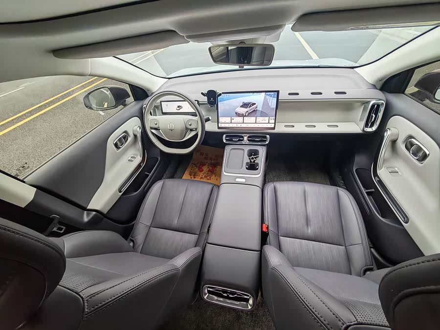 零跑汽车 零跑B01 2025 汽车图片 #12