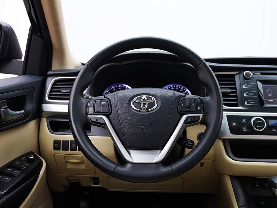 Toyota Highlander 2018 image de voiture #12