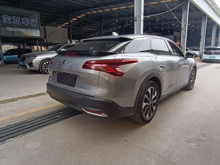 Citroen C5 X 2024 car image #12