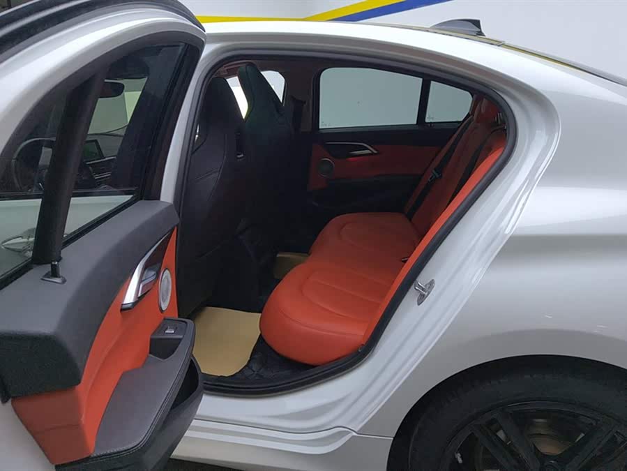 BMW 1 Series 2020 car image #12