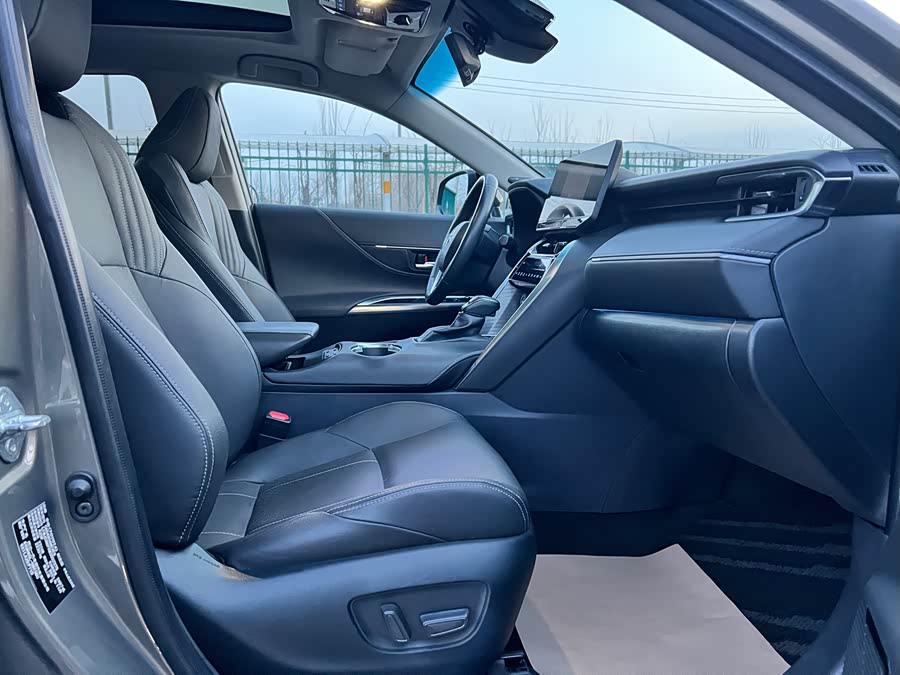 Toyota Harrier 2021 immagine di auto #12