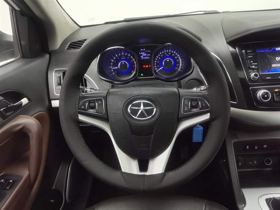 JAC 2015 imagem de carro #12