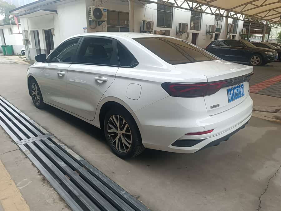 GEELY Emgrand 2022 #12 GEELY Emgrand 2022 car image #12