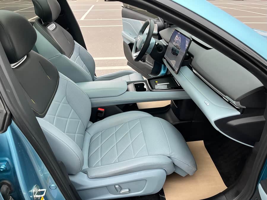 Deepal S05 2024 image de voiture #12