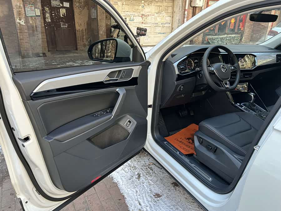 Volkswagen Tayron 2022 car image #12