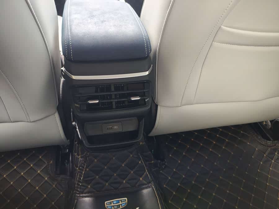 Emgrand 2022 car image #12