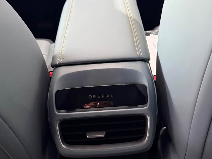 Deepal S05 2024 immagine di auto #12