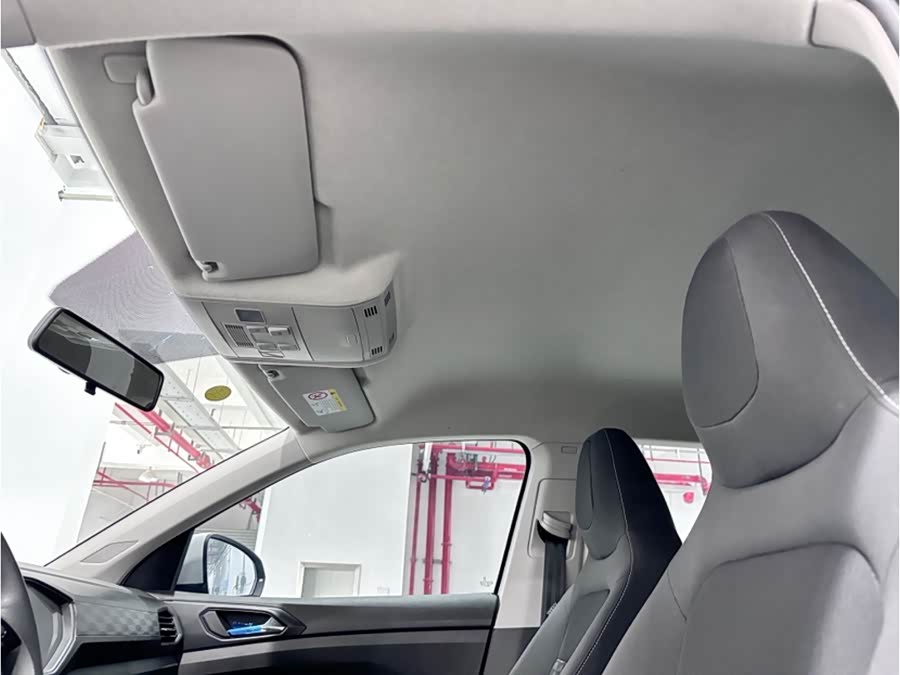 Volkswagen T-Cross 2023 car image #12