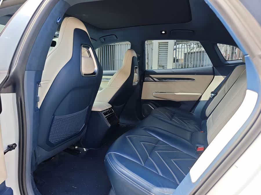 极氪 极氪001 2022 汽车图片 #12