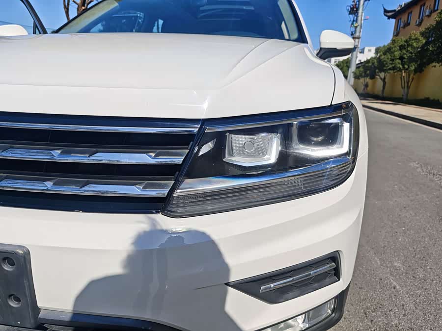 Volkswagen Tiguan L 2018 #12 Volkswagen Tiguan L 2018 car image #12
