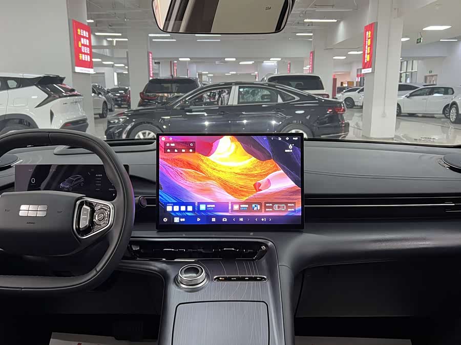 GEELY 2025 car image #12