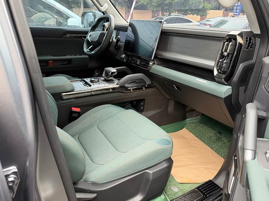 Jetour Traveller 2023 car image #12