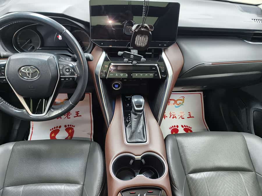 Toyota Harrier 2022 immagine di auto #12