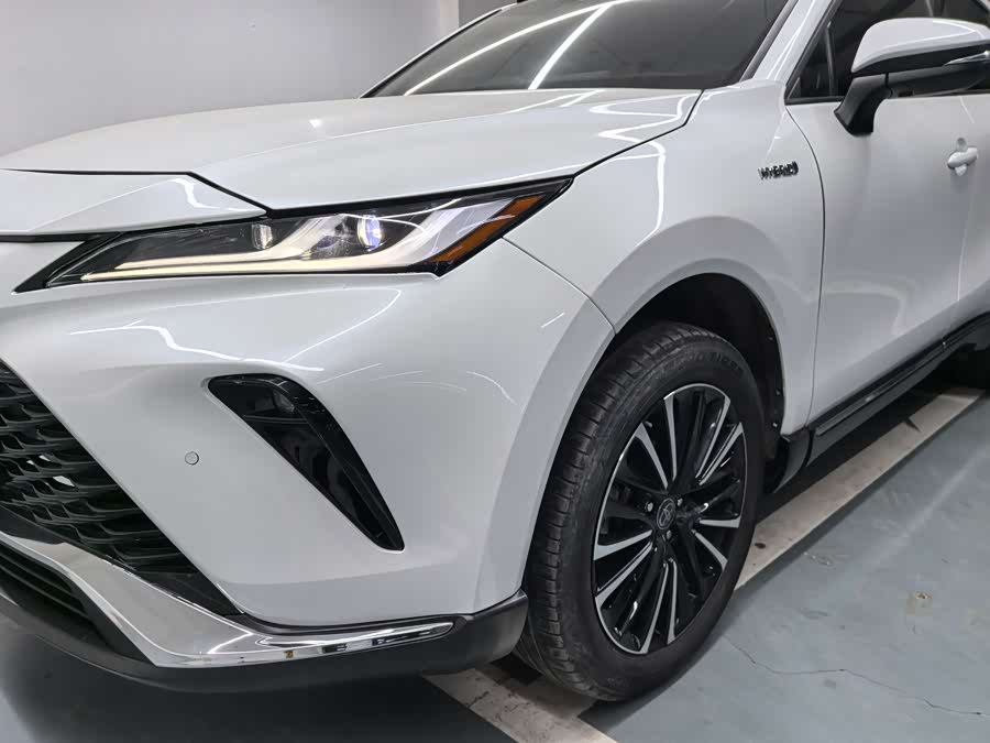 Toyota Venza 2023 car image #12