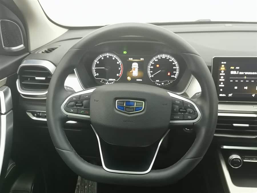 GEELY Coolray 2018 car image #12