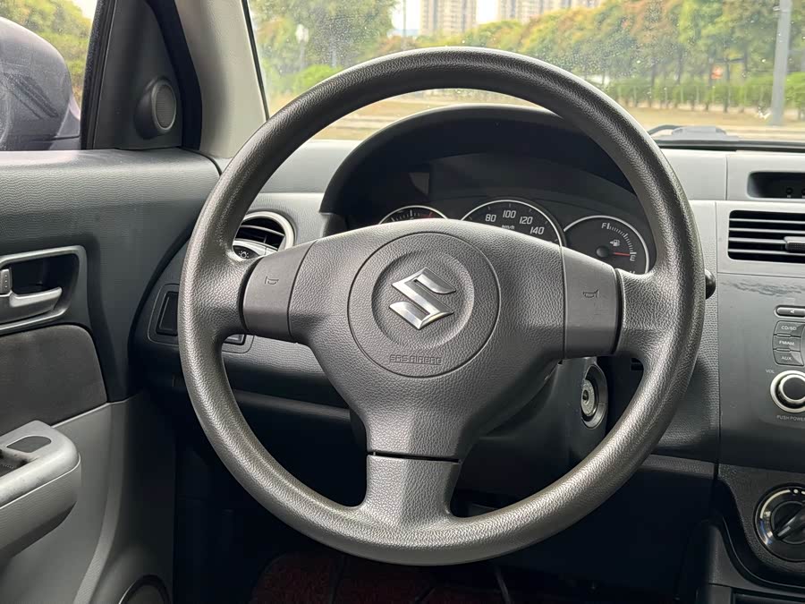 铃木 雨燕 2016 汽车图片 #12