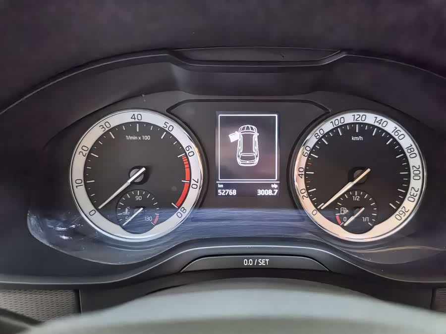 Skoda Kodiaq 2017 imagen de coche #12