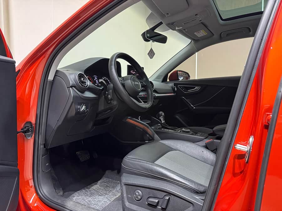 Audi Q2L 2020 صورة سيارة #12