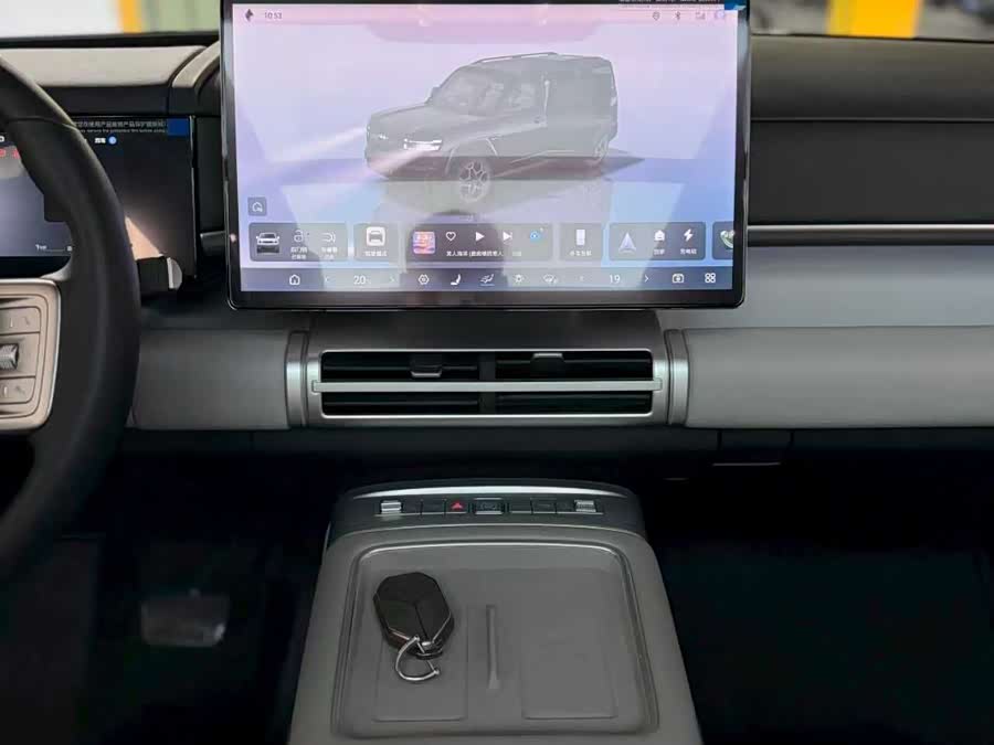 FangChengBao Tiger 7 2025 car image #12