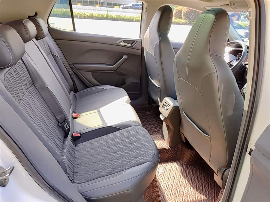 Volkswagen T-Cross 2021 car image #12