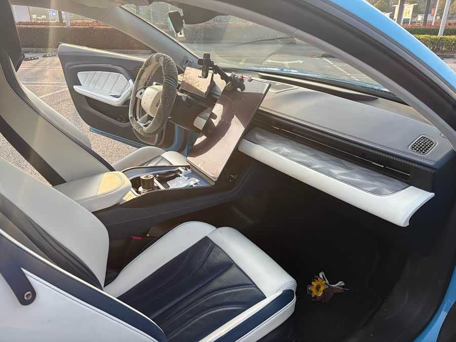 哪吒汽车 哪吒GT 2023 汽车图片 #12