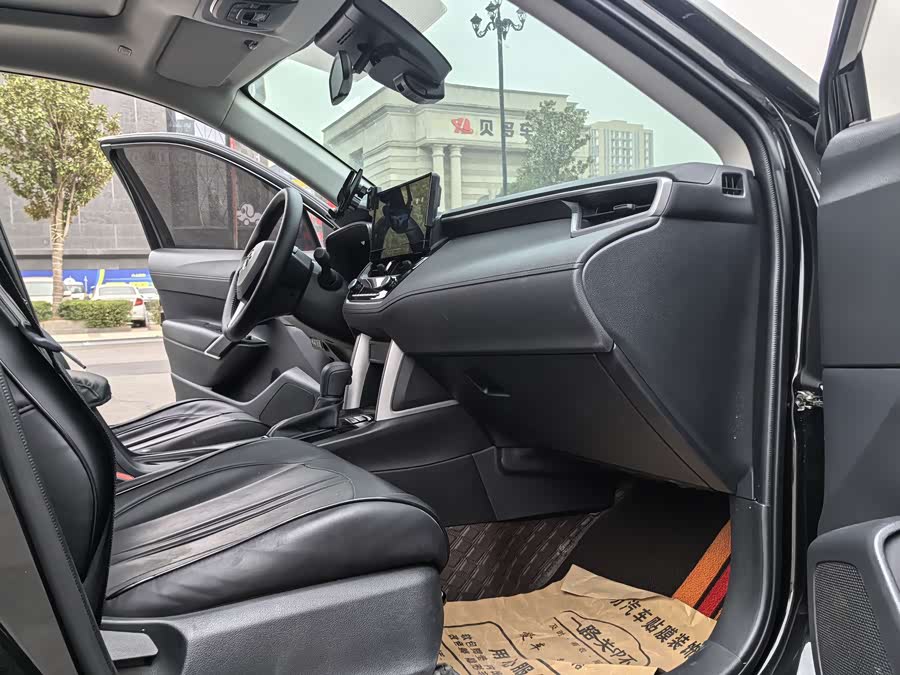 Toyota Frontlander 2024 car image #12