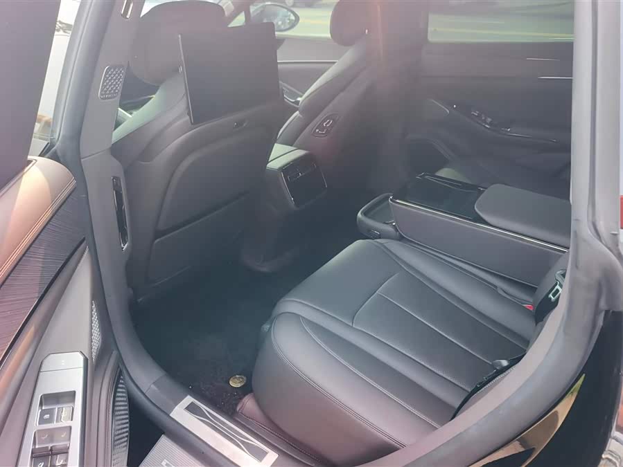 Denza Z9 2024 imagem de carro #12