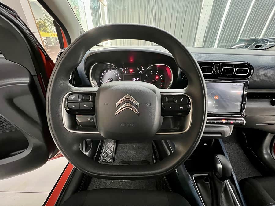 Citroen C4 AIRCROSS 2019 car image #12