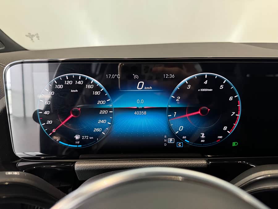 Mercedes-Benz GLA Class 2021 car image #12