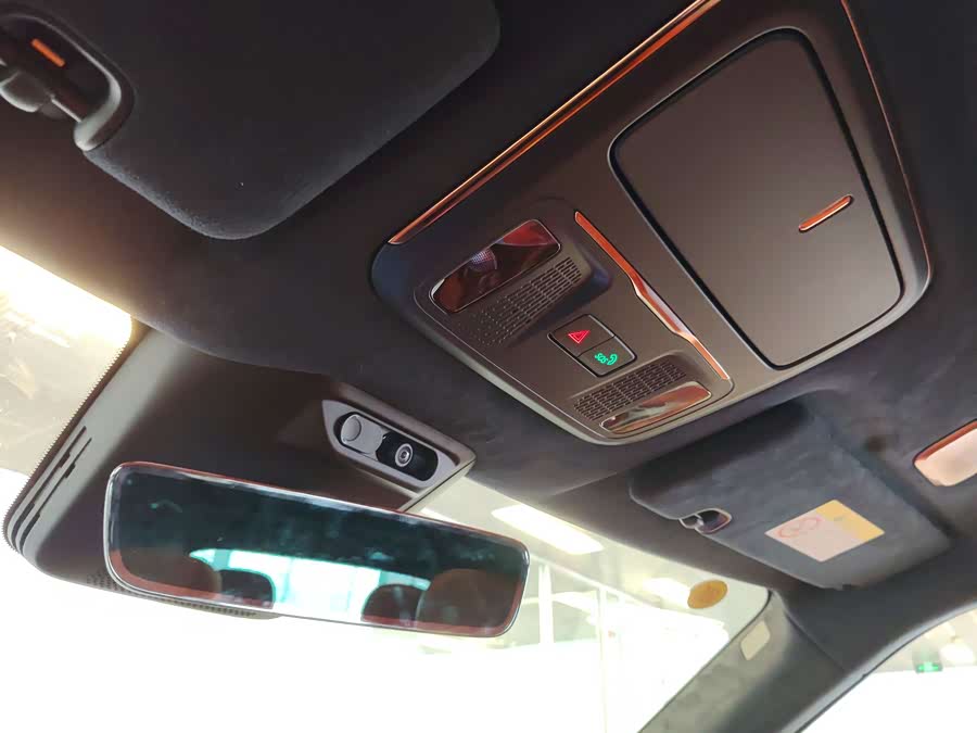 Lynk & Co 900 2025 car image #12