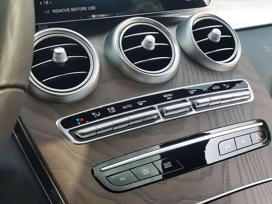 Mercedes-Benz GLC Class 2022 car image #12